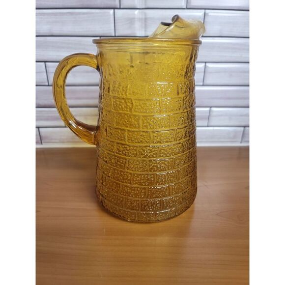 Vintage Anchor Hocking Amber Gold Brick Glass Water Pitcher W/Ice Lip - Picture 1 of 8